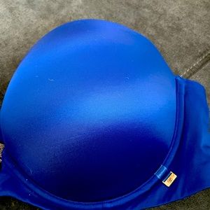 Victoria’s Secret bra